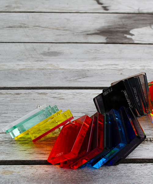 Kunststof stalen lasersnijden.